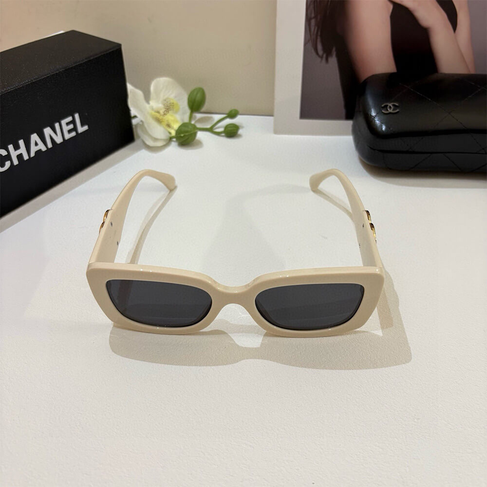 Ch**el SUNGLASSES