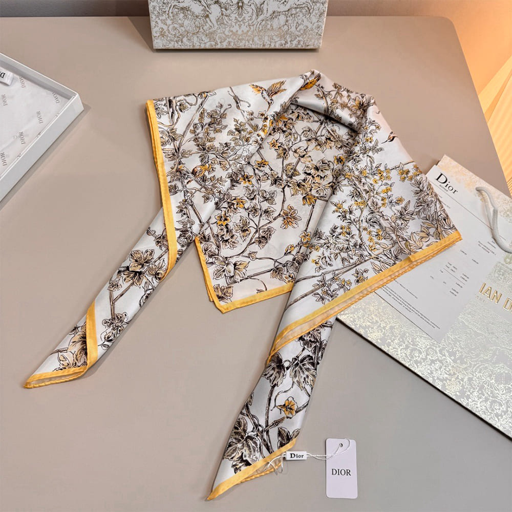 D10r Jardin D-Étoile 90 square scarf