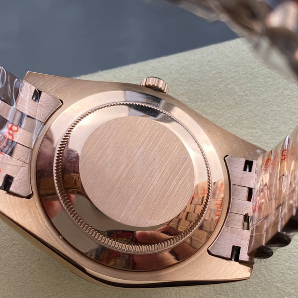 R01ex Sky-Dweller