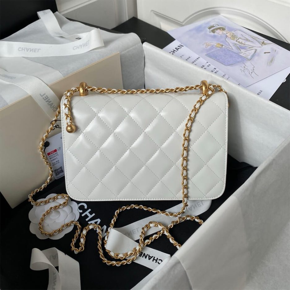 Ch**el SMALL FLAP