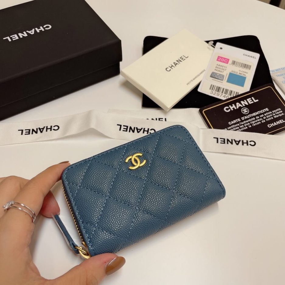 Ch**el Classic Zipper Coin Wallet