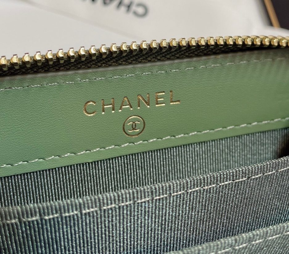 Ch**el Classic Zipper Coin Wallet